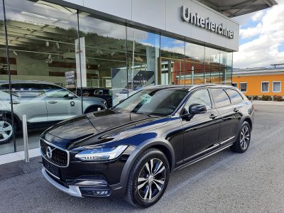 Volvo V90 Cross Country D4 AWD Geartronic bei Autohaus Unterlerchner in 